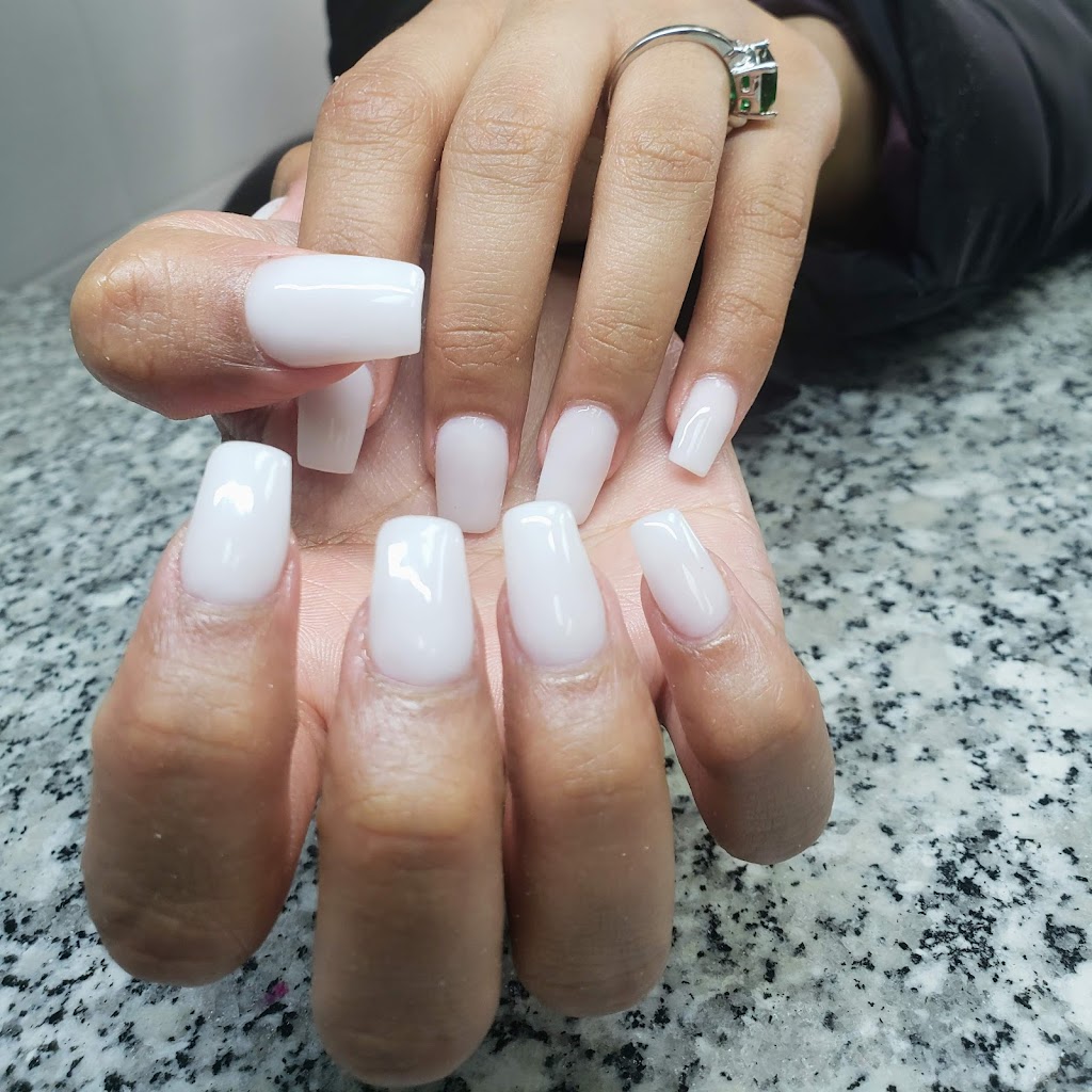 JESSICAS NAILS SPA | 34 Edgedale Dr NW #8A, Calgary, AB T3A 2R4, Canada | Phone: (403) 547-8889