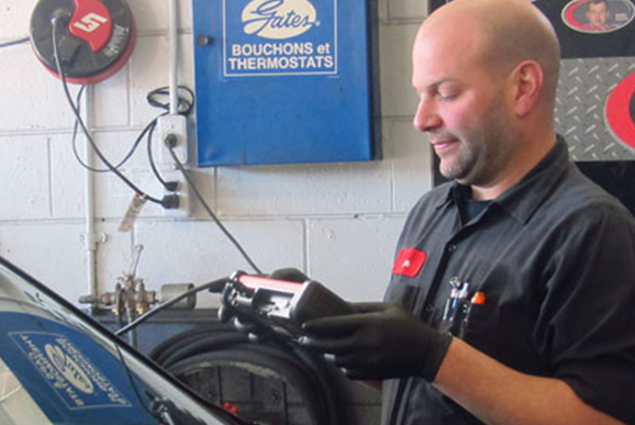 Kingsway Auto | 56 Six Point Rd, Etobicoke, ON M8Z 2X2, Canada | Phone: (416) 233-8823