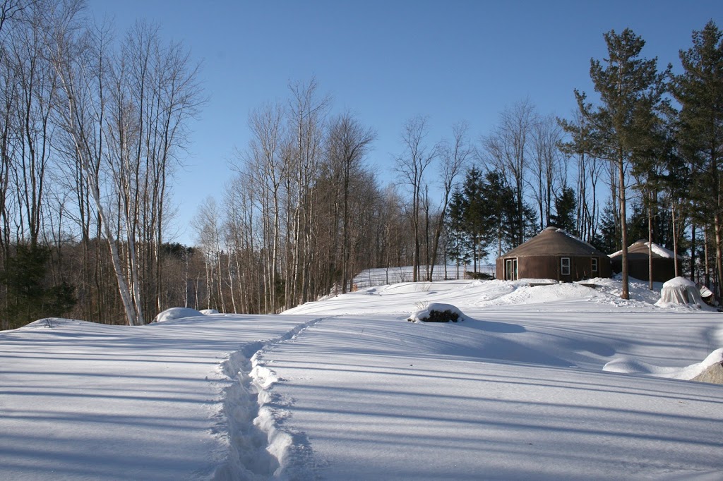 Auberge du changement dère | 153 Rue Thornton N, Coaticook, QC J1A 2E1, Canada | Phone: (819) 200-0055