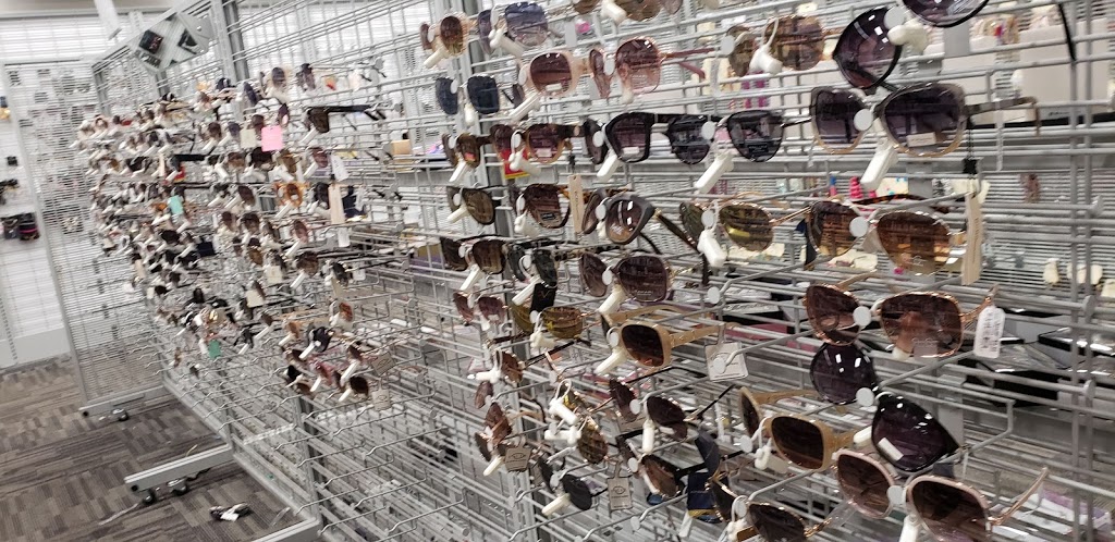 Burlington coat factory | 2003 Walden Ave, Cheektowaga, NY 14225, USA | Phone: (716) 685-3133