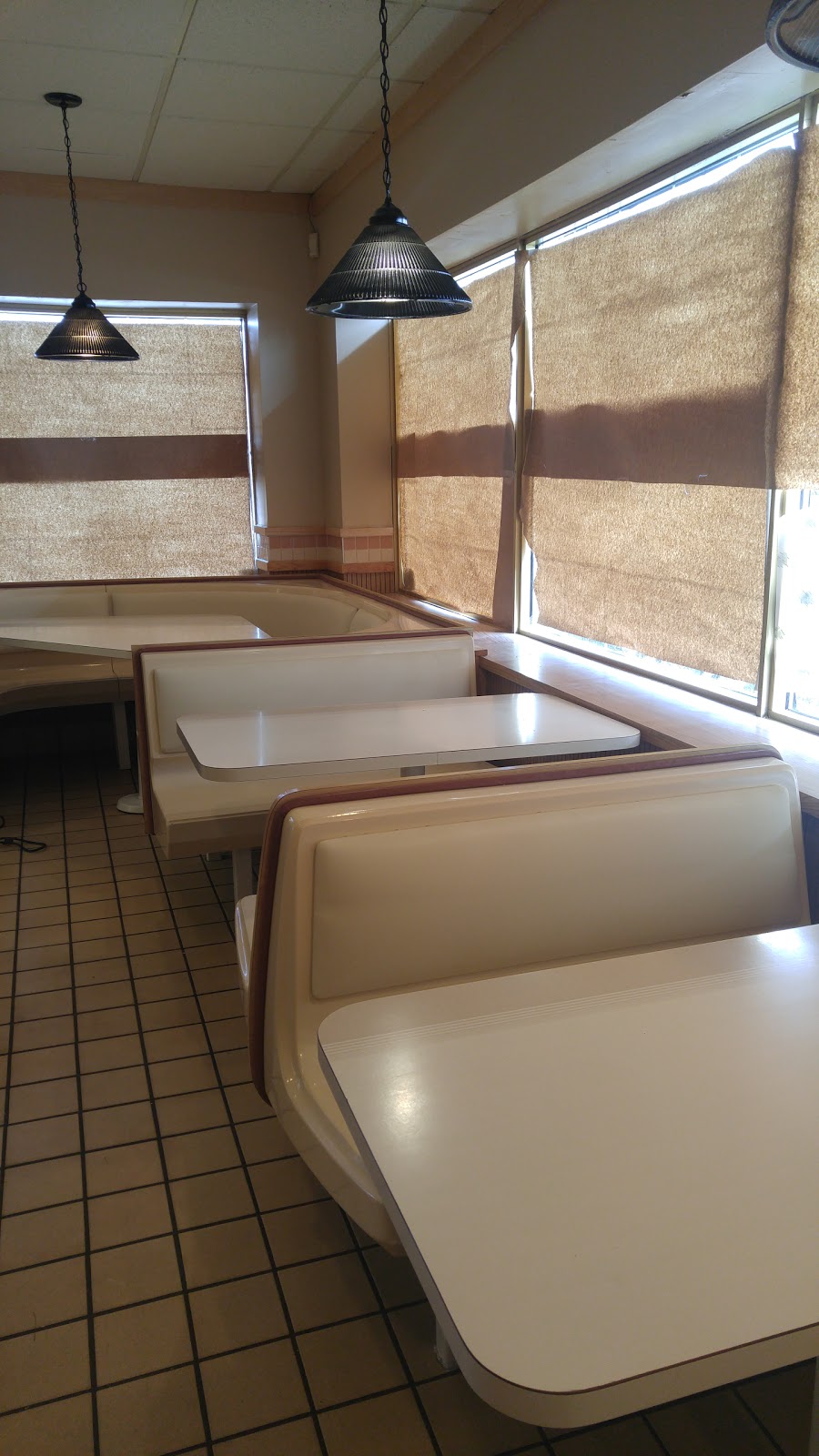 KFC | 4375 Petrolia S, Petrolia, ON N0N 1R0, Canada | Phone: (519) 882-2444