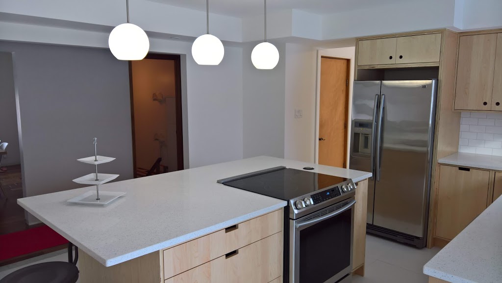 I & K Home Renovations | 318 Farley Ave, Belleville, ON K8N 4M1, Canada | Phone: (613) 661-7161