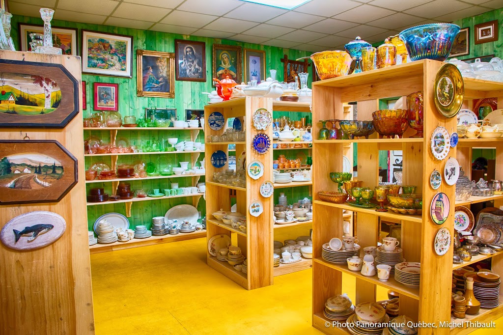 Les Trésors Antiques | 518 Route de lÉglise, Saint-Jean-Port-Joli, QC G0R 3G0, Canada | Phone: (418) 358-0900