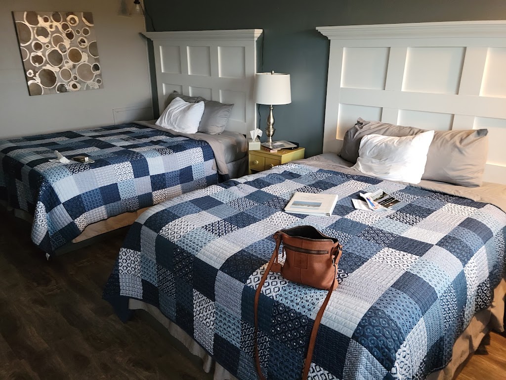 Pines Motel & Cottages (The) | 19 Snowie Rd, Hunter River, PE C0A 1N0, Canada | Phone: (902) 963-2029