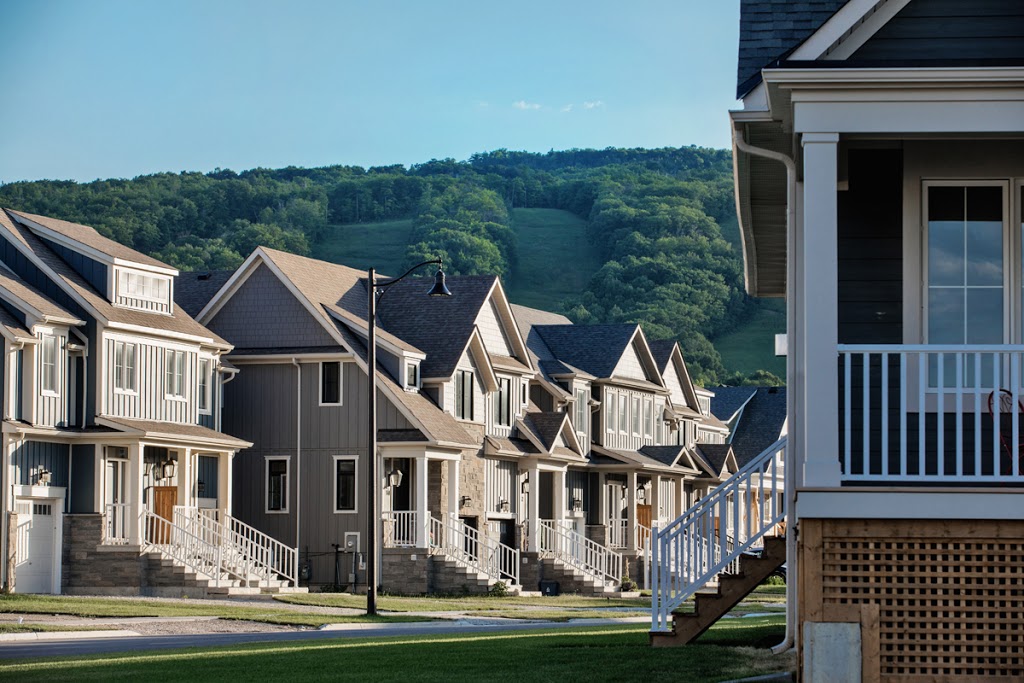 Windfall at Blue Mountain | 104 Yellow Birch Cres, The Blue Mountains, ON L9Y 0Y5, Canada | Phone: (705) 293-0954