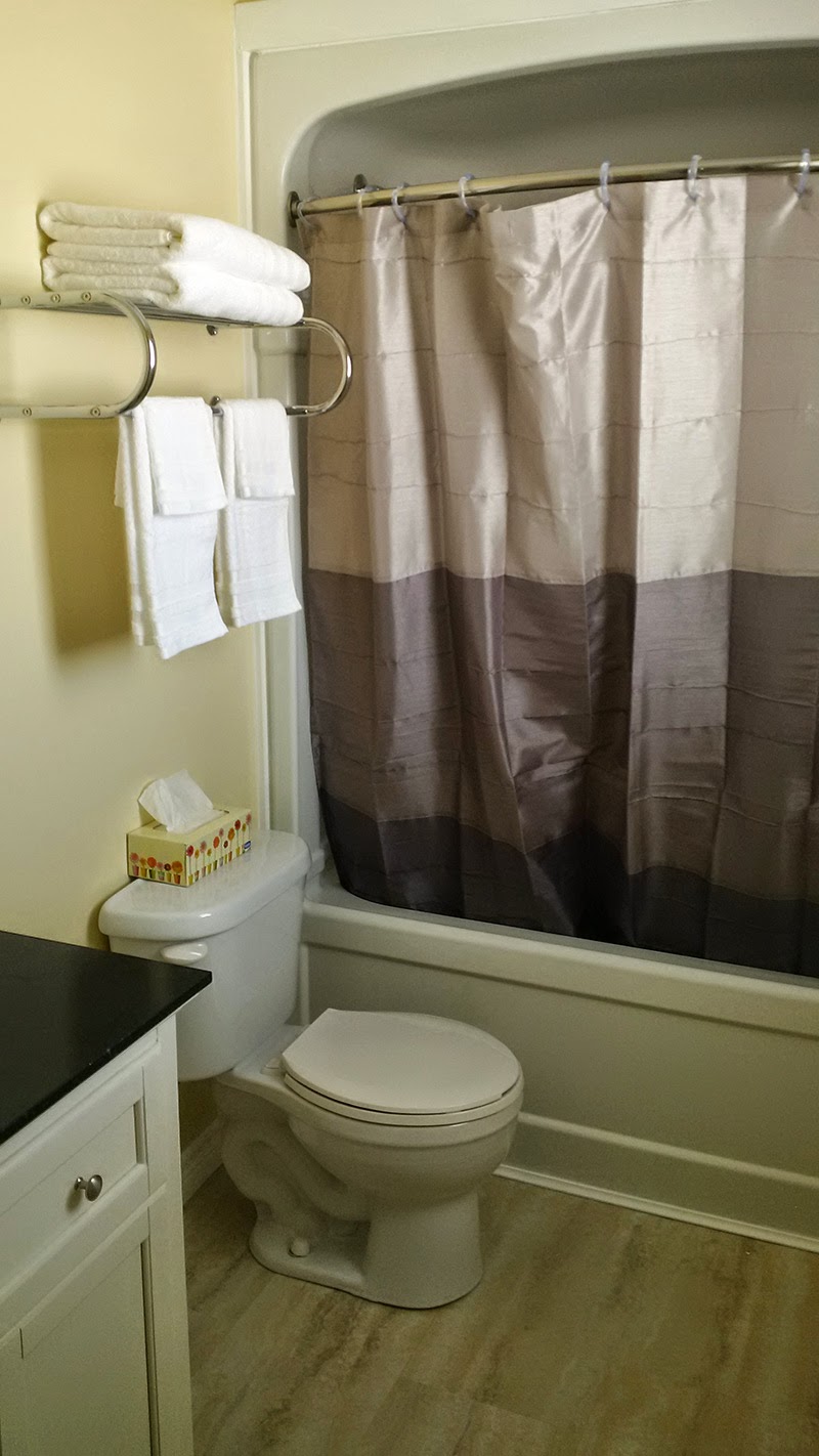 Peninsula Motel | 143 Hwy 6, Wiarton, ON N0H 2T0, Canada | Phone: (519) 534-1129