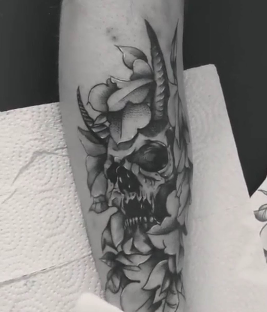 Tattoo FabArt | Rue Ste Henriette, Saint-Lin - Laurentides, QC J5M 2M9, Canada | Phone: (514) 850-7511