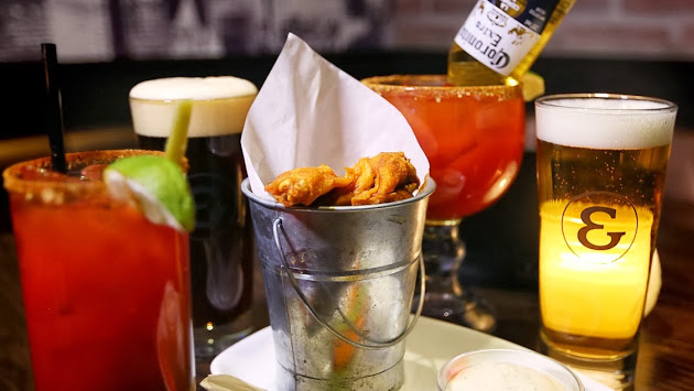 State & Main Kitchen & Bar | 8 Nolan Hill Blvd NW #300, Calgary, AB T3R 0T9, Canada | Phone: (403) 454-6246