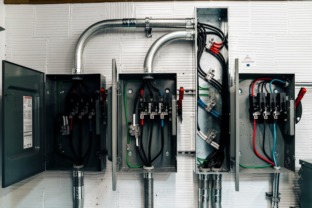 Electrician New Westminster - Kato Electrical Inc. | 1303 8th Ave suite 502, New Westminster, BC V3M 4M8, Canada | Phone: (604) 200-7473