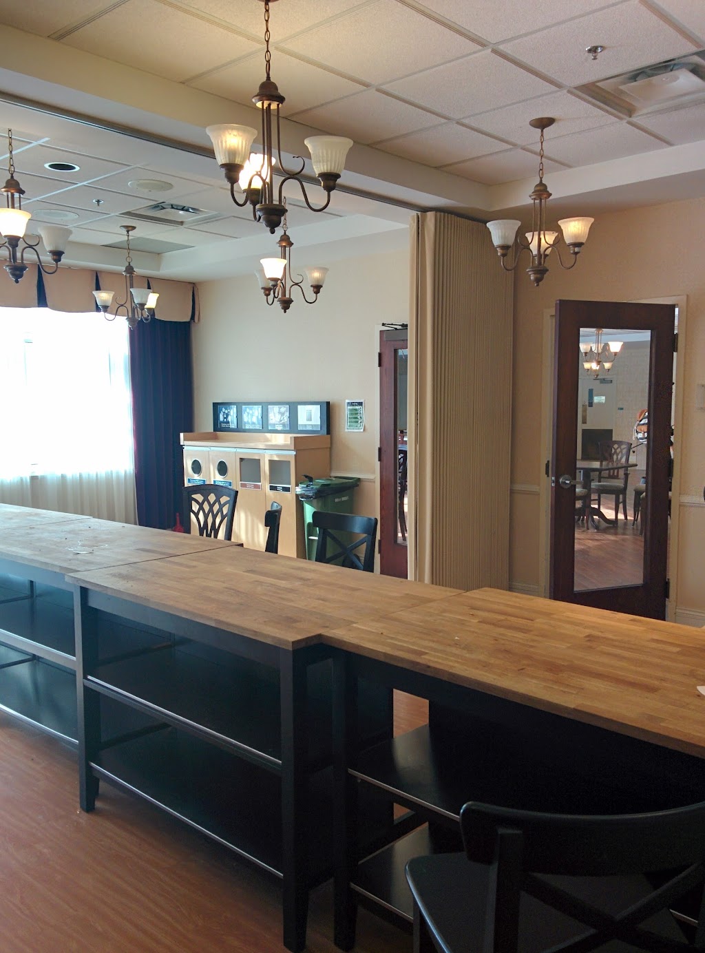 Friel Residence (FRL) | 240 Friel St, Ottawa, ON K1N 1H6, Canada | Phone: (888) 564-4545