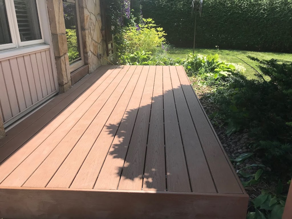 Canada Deck & Fence | 379 Brettonwood Ridge, Kanata, ON K2T 0H8, Canada | Phone: (613) 220-0110
