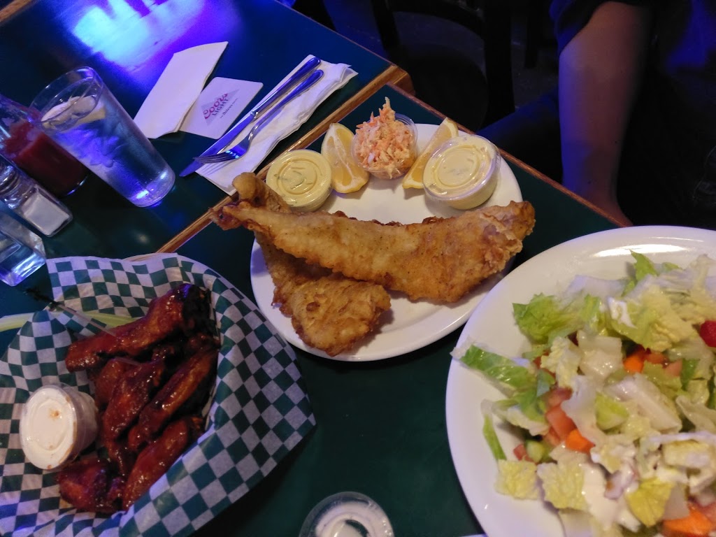 Finnigans Pub | 347 Montreal Rd unit 347, Vanier, ON K1L 6B2, Canada | Phone: (613) 747-2578