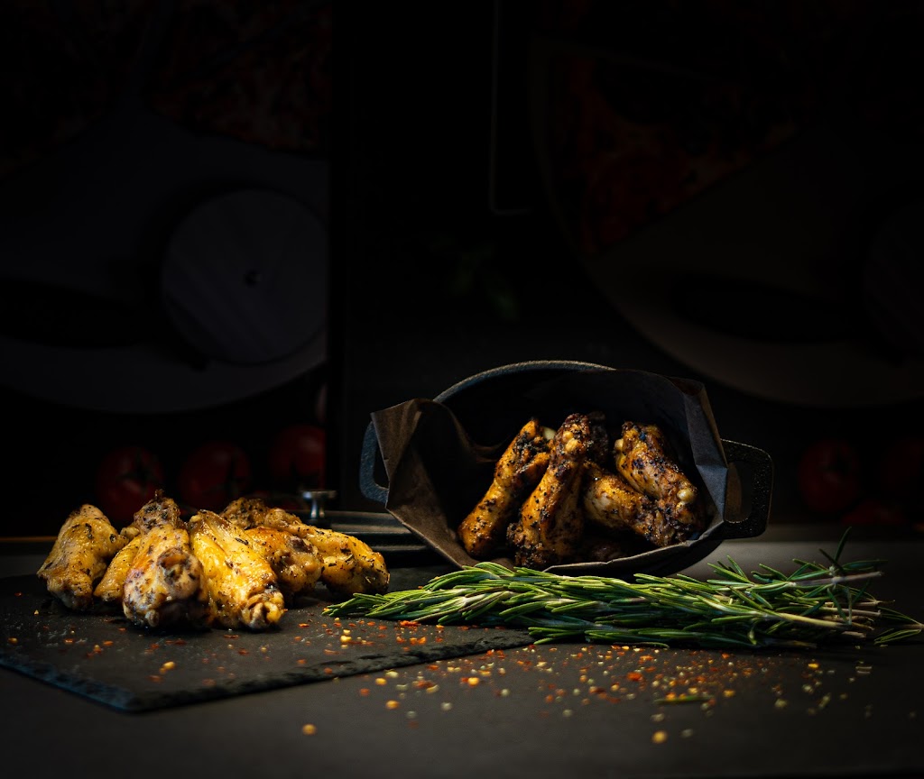 Fiazza Fresh Fired | 205 Richmond Rd, Ottawa, ON K1Z 6W4, Canada | Phone: (613) 725-2222