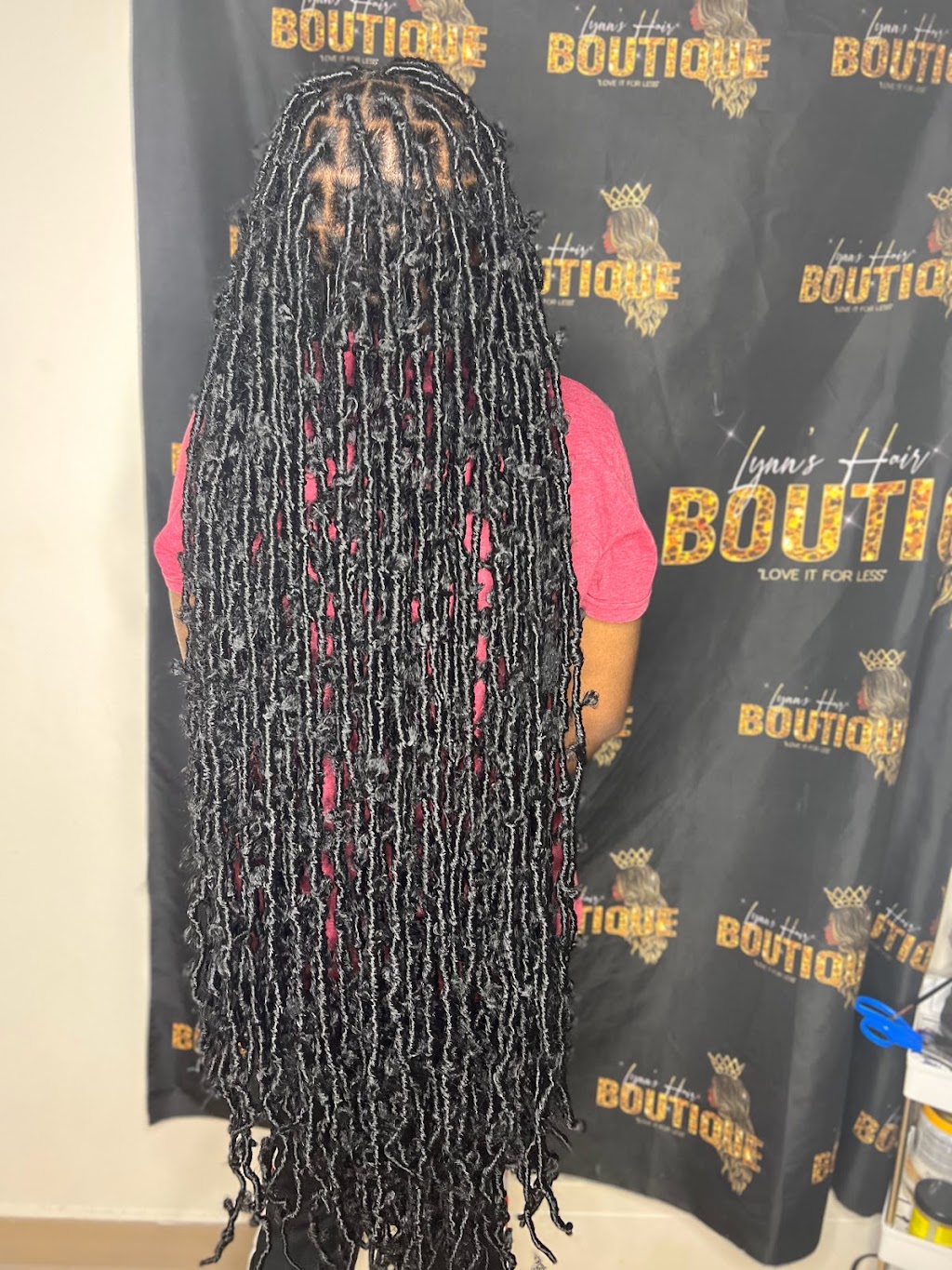 Lynns Hair Boutique | 21 Mayfair Pl, Winnipeg, MB R3L 0A5, Canada | Phone: (431) 373-9098