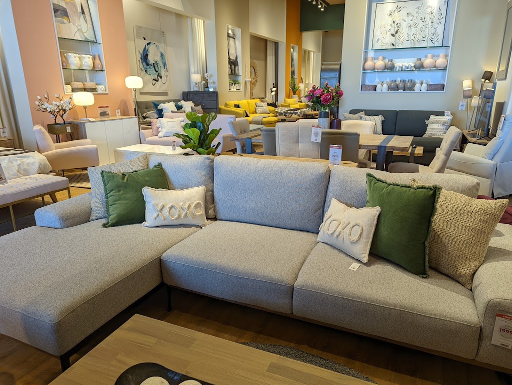 Quartier Laval | 1350 Boul. le Corbusier, Laval, QC H7N 0A9, Canada | Phone: (514) 337-8151