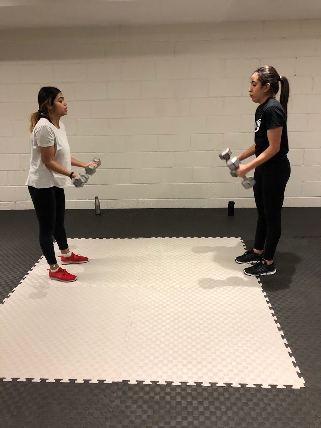 Sister Fit | 1523 Birchmount Rd, Scarborough, ON M1P 2H2, Canada | Phone: (416) 700-9721