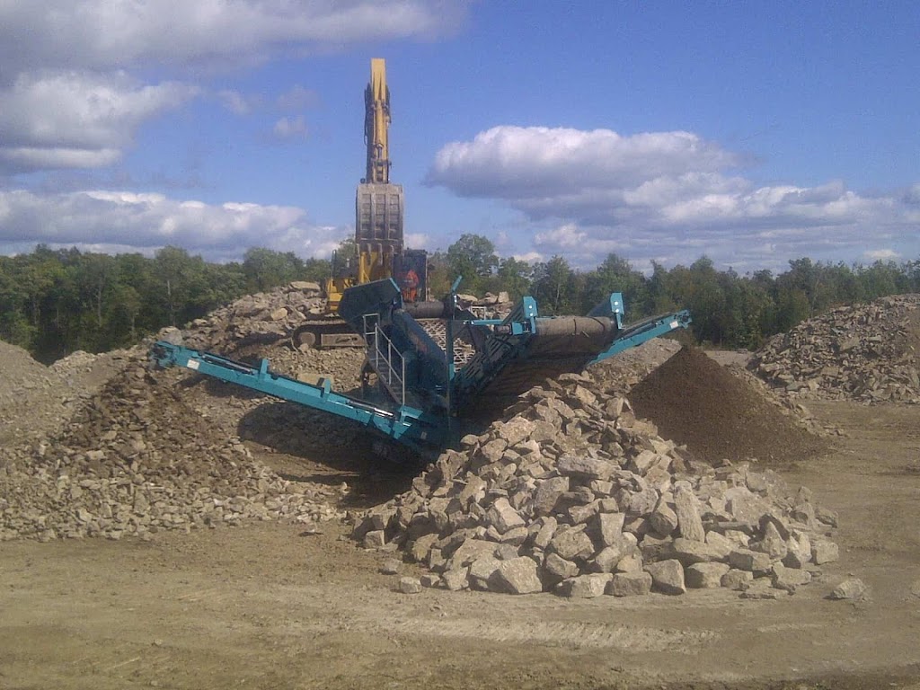 Redstone Quarries | 1128 County Road 49, Bobcaygeon, ON K0M 1A0, Canada | Phone: (705) 738-4100