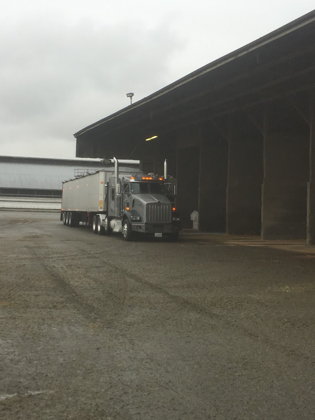 Welcome Hauling | 4185 Valley Hwy, Deming, WA 98244, USA | Phone: (360) 592-5240
