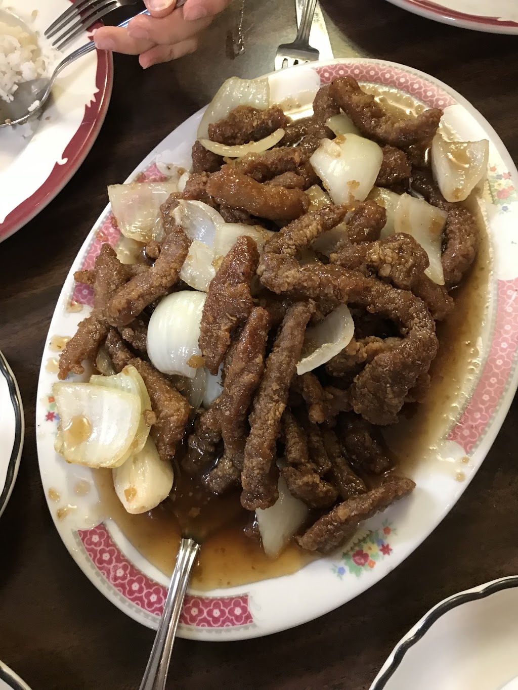 Lees Village Restaurant | 627 Park Ave, Beausejour, MB R0E 0C0, Canada | Phone: (204) 268-1636