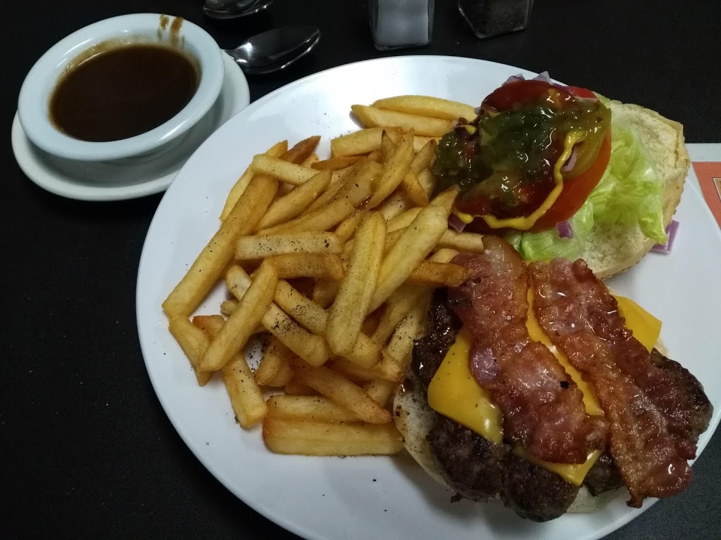 Mama Melissas kitchen | Keene, ON K0L 2G0, Canada | Phone: (705) 295-1111