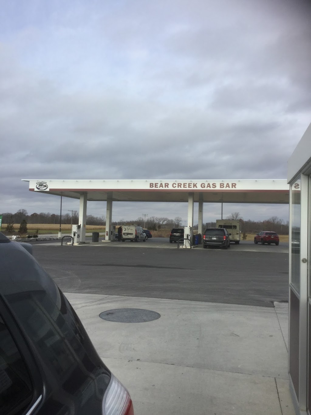 Bear Creek Gas Bar | 310 Melbourne Rd, Melbourne, ON N0L 1T0, Canada | Phone: (519) 289-3663