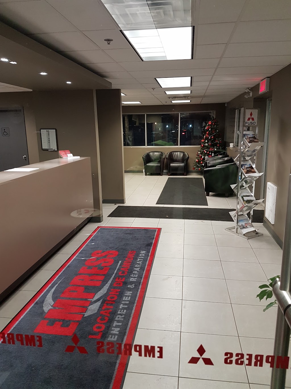 Empress Location de camions | 7700 Rue Saint-Patrick, LaSalle, QC H8N 1V1, Canada | Phone: (514) 483-4242