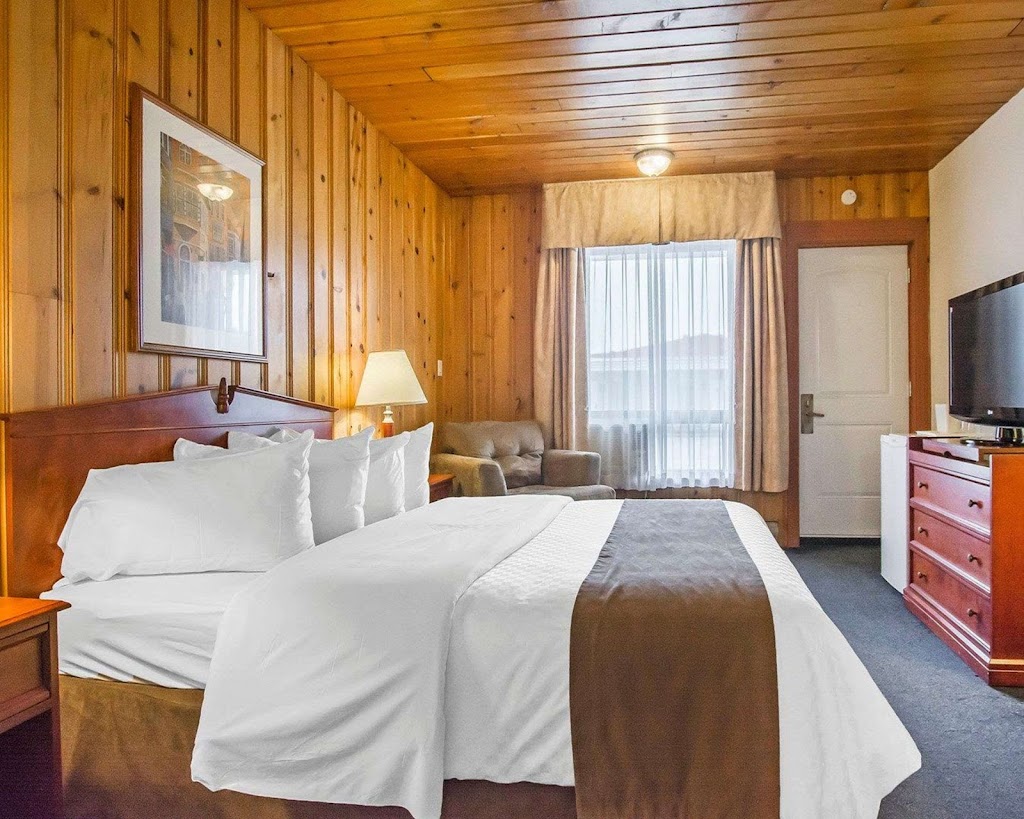 Econo Lodge | 5 QC-138, Forestville, QC G0T 1E0, Canada | Phone: (418) 587-2278