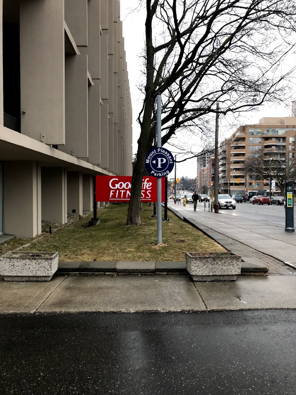 GoodLife Fitness Toronto Mount Pleasant and Davisville | 250 Davisville Ave, Toronto, ON M4S 2L9, Canada | Phone: (416) 440-4242