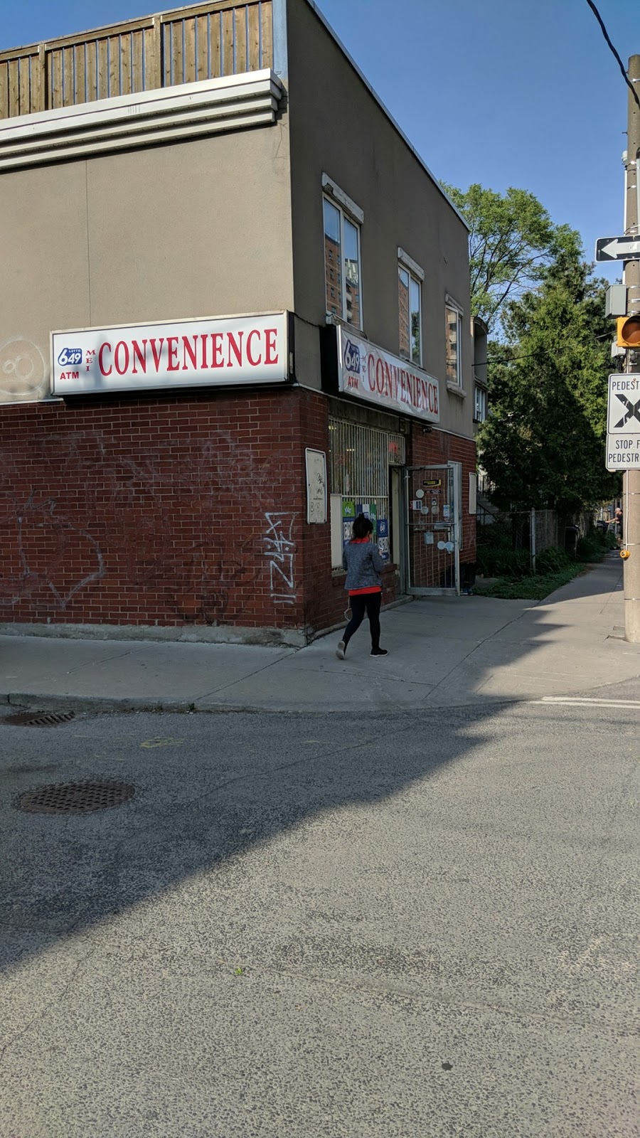 Mei Convenience | 236 Shuter St, Toronto, ON M5A 1W1, Canada | Phone: (647) 346-5588