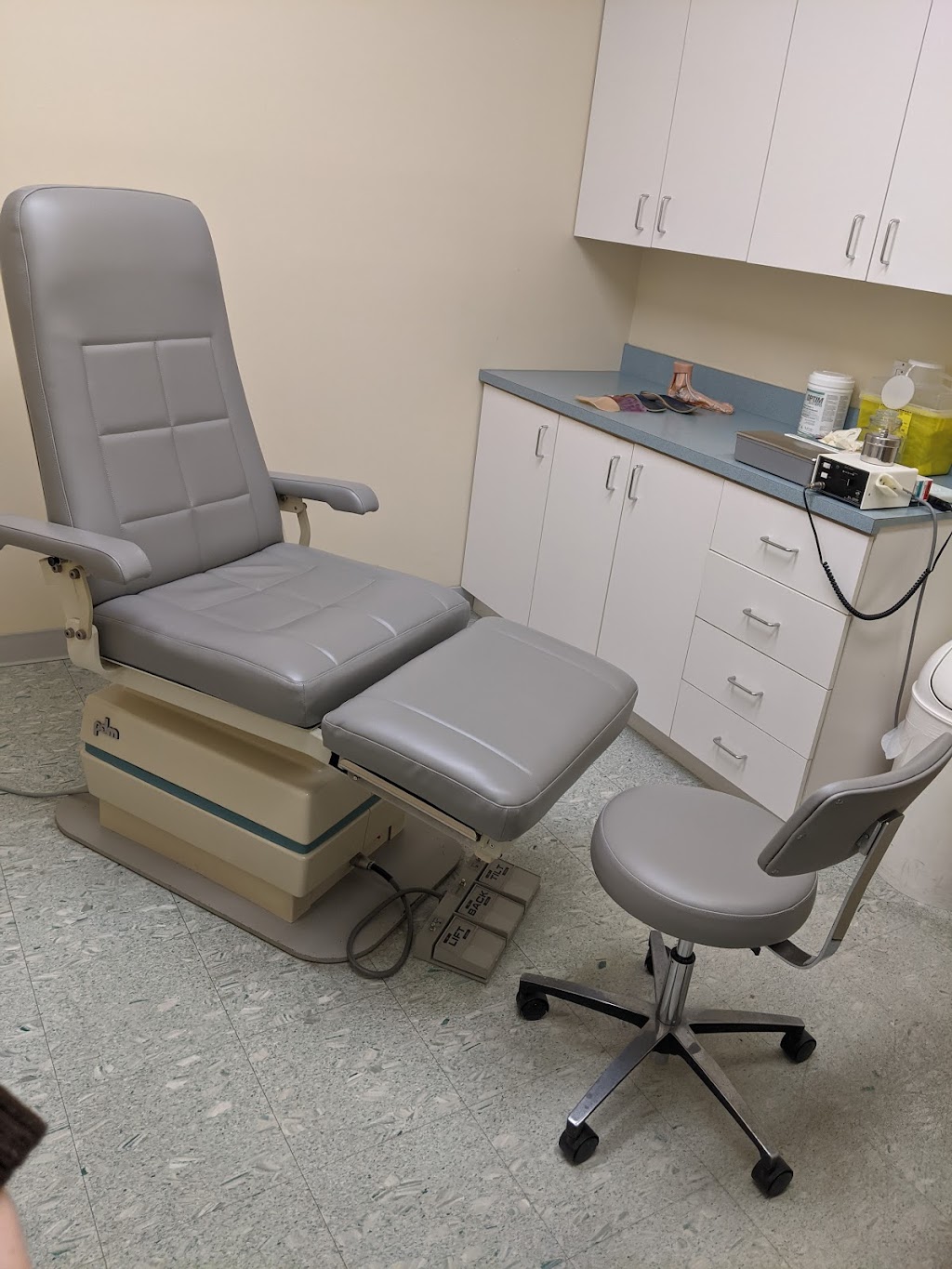 Donaldson Robert | 4570 Rue Jean-Talon E suite 103, Saint-Léonard, QC H1S 1K2, Canada | Phone: (514) 722-1011