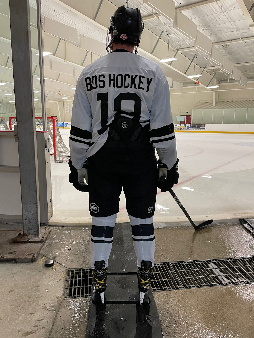BDS Hockey Pro Shop | 1401 Phillip Murray Ave Unit A, Oshawa, ON L1J 8C4, Canada | Phone: (905) 410-0604