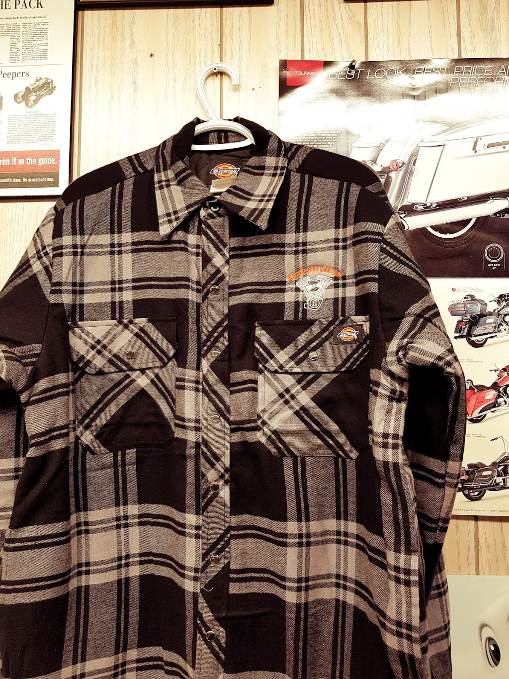 Motor City Custom | 287 Dean Ave, Oshawa, ON L1H 5K3, Canada | Phone: (905) 725-1821