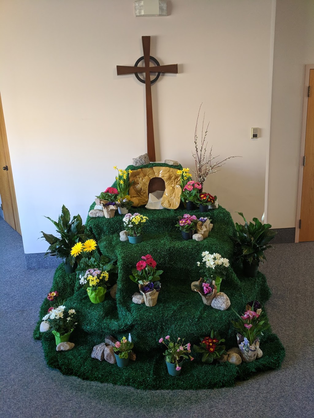 All Saints Anglican Church | 400 Northfield Dr W, Waterloo, ON N2L 0A6, Canada | Phone: (519) 884-6600