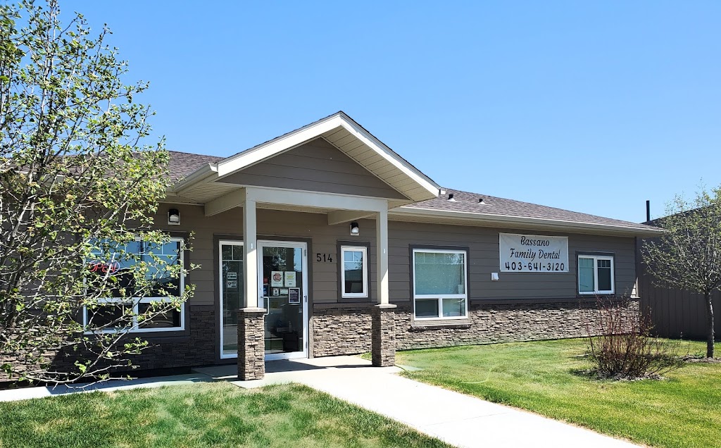 Bassano Family Dental | 514 2 St, Bassano, AB T0J 0B0, Canada | Phone: (403) 641-3120
