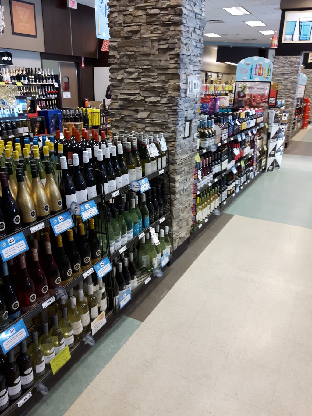 Rivergrove Liquor Mart | 2615 Main St, Winnipeg, MB R2V 4W3, Canada | Phone: (204) 987-4028