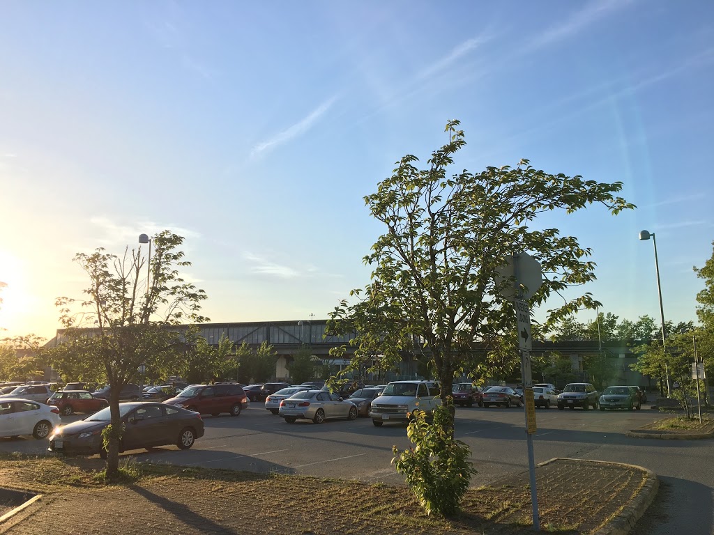 Scott Road Park and Ride | 12515 110 Ave, Surrey, BC V3V 3J8, Canada | Phone: (604) 662-7275