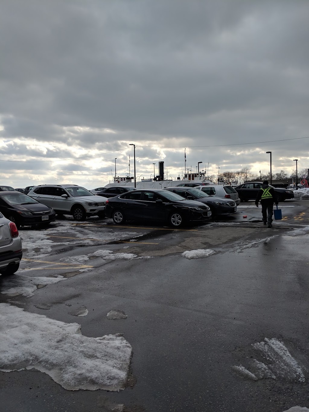SP+ Parking | 7 Queens Quay E, Toronto, ON M5A 1B9, Canada | Phone: (416) 366-3516
