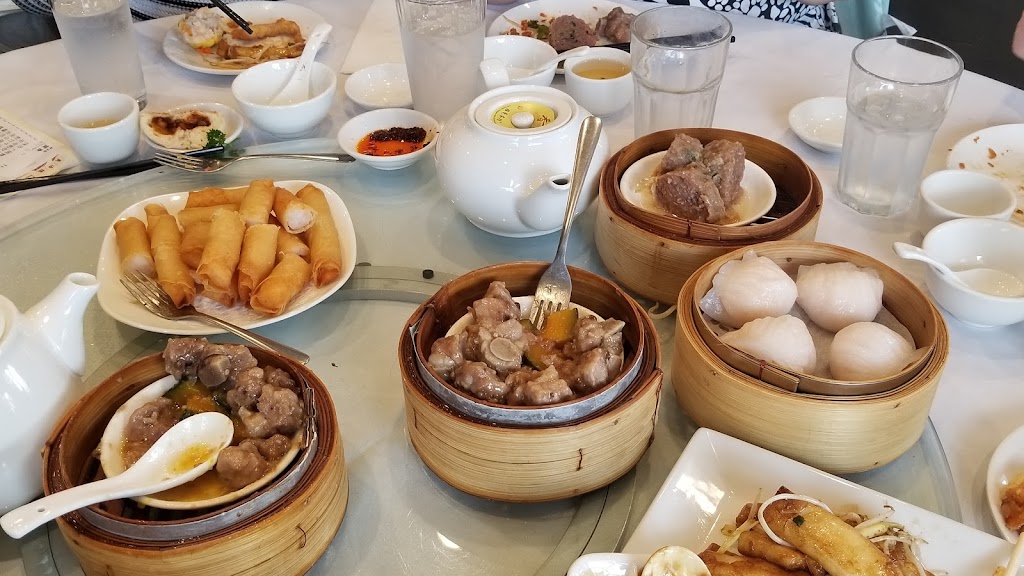 Eastern Pearl Seafood Restaurant | 2850 Shaughnessy St #6102, Port Coquitlam, BC V3C 6K5, Canada | Phone: (604) 474-2992