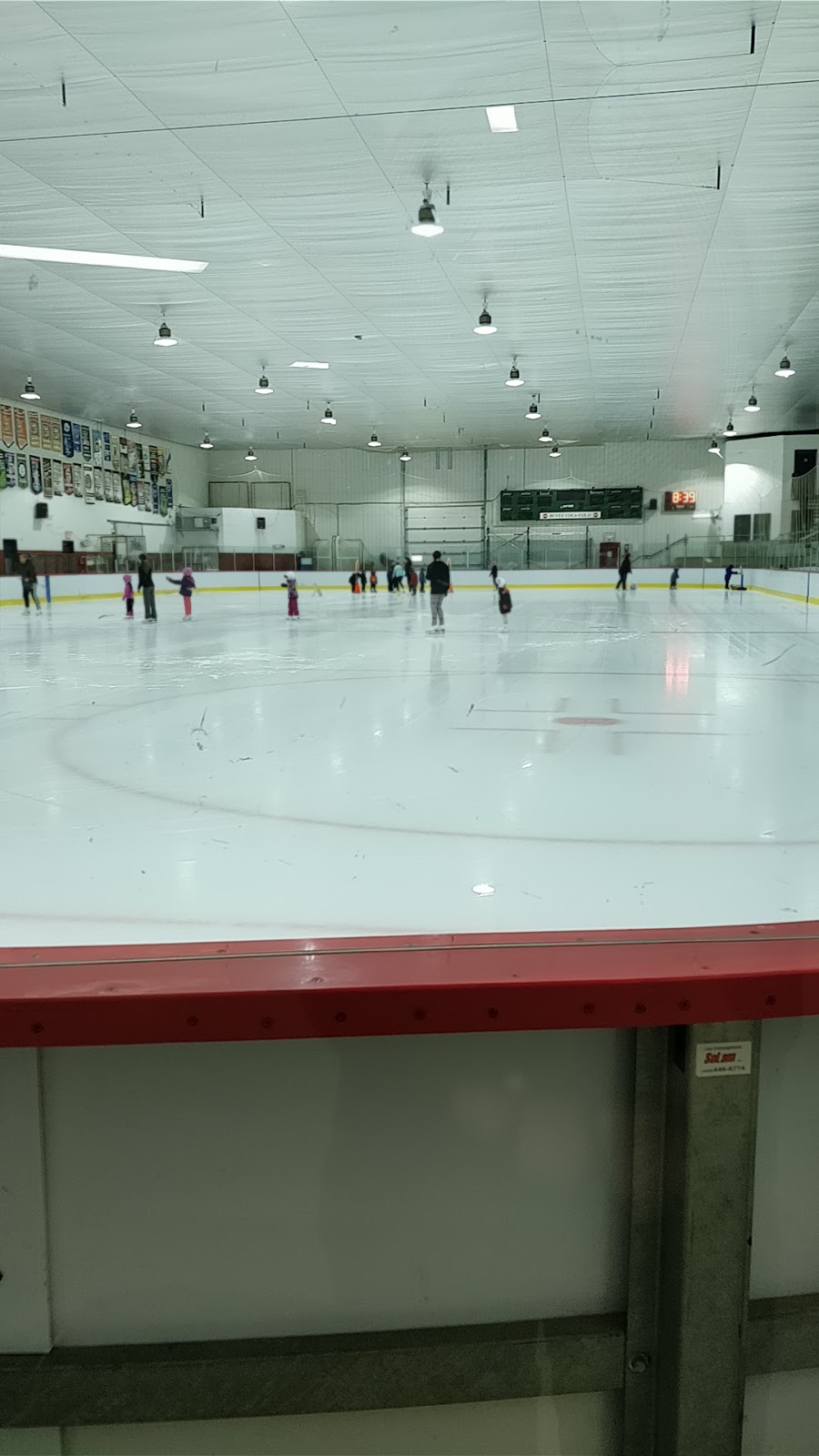 Sportium Val-Des-Monts | 5 Chem. du Manoir, Val-des-Monts, QC J8N 7E8, Canada | Phone: (819) 671-0569