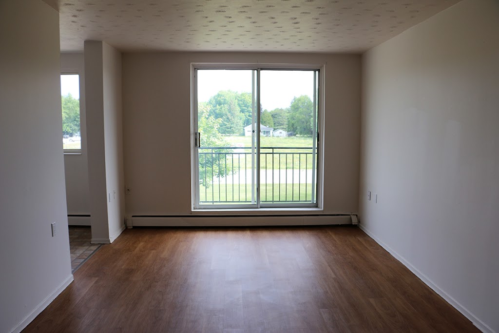 Bruce Manor - Skyline Living | 2760 5th Ave W, Owen Sound, ON N4K 6B4, Canada | Phone: (226) 909-0045