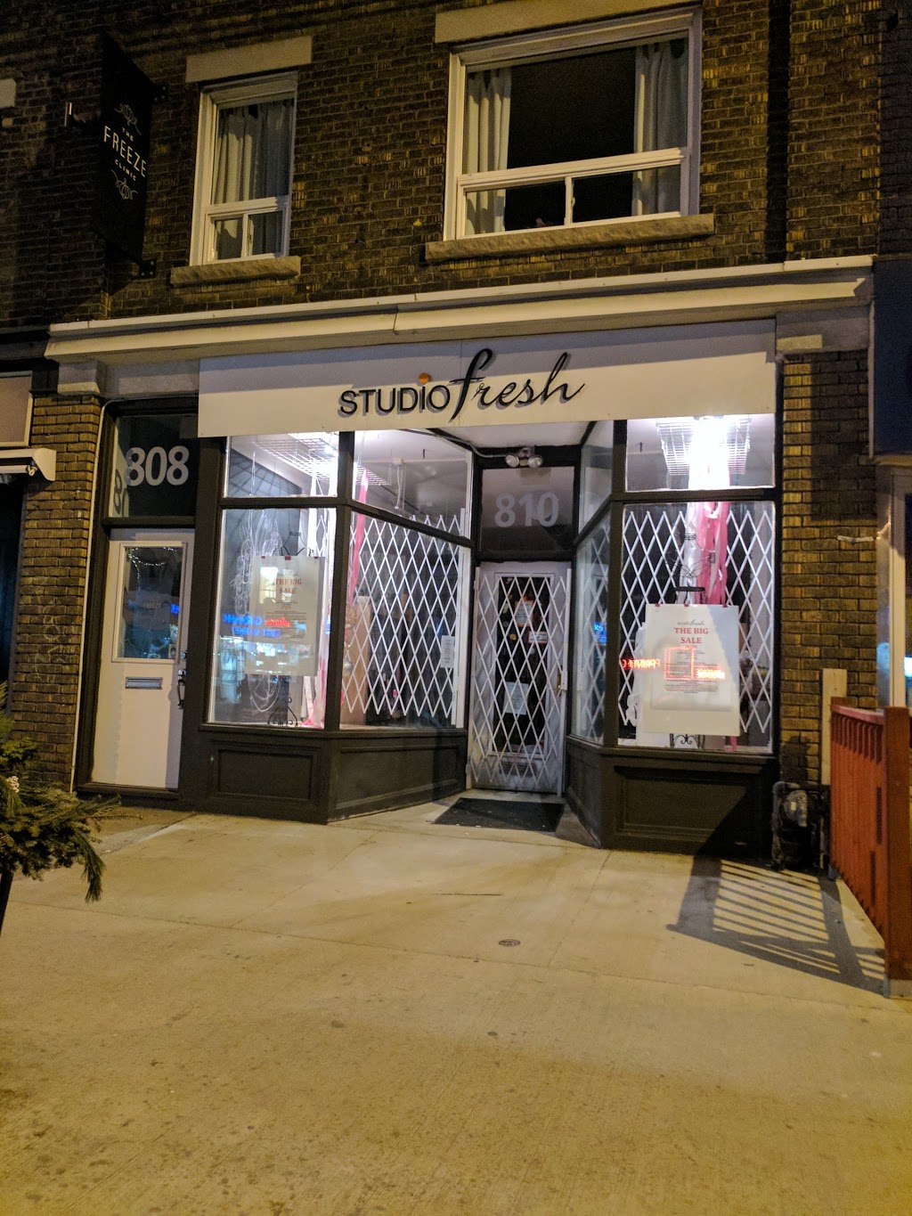 Studio Fresh | 810 Danforth Ave, Toronto, ON M4J 1L6, Canada | Phone: (416) 850-8356
