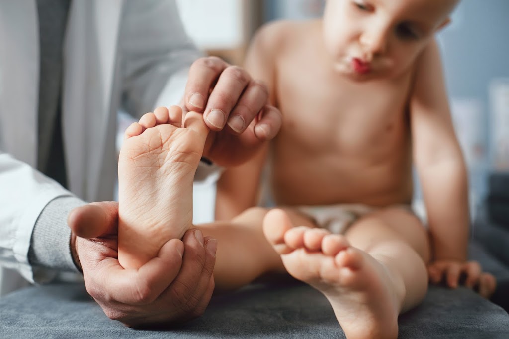 Private Medical Service | 1000 Bd de Montarville Suite 201, Boucherville, QC J4B 5V9, Canada | Phone: (450) 641-6774