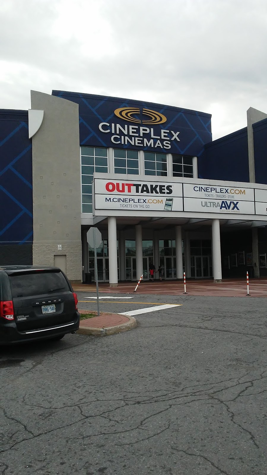 Cineplex Cinemas Ottawa - 3090 Carling Ave, Nepean, ON K2B 7K2, Canada