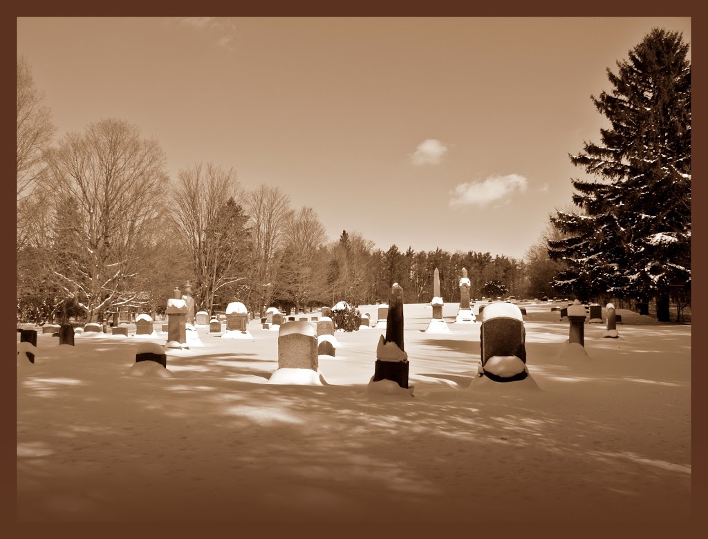 Doon Presbyterian Cemetery | 345 Mill Park Dr, Kitchener, ON N2P 1G9 Mill Park Dr, Kitchener, ON N2P 1G9, Canada