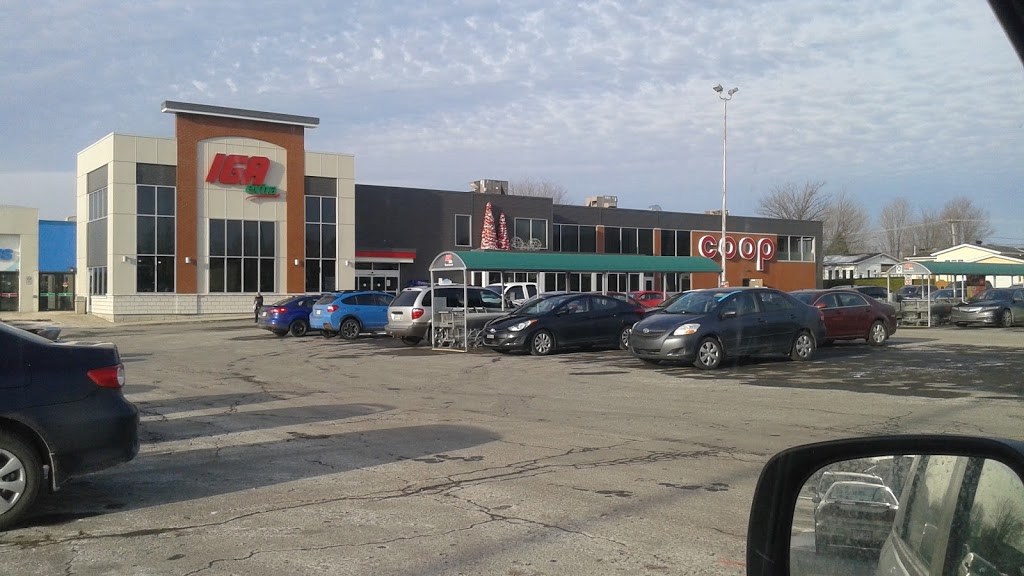IGA extra store Coop Plessisville | 1971 Rue Bilodeau, Plessisville, QC G6L 3J1, Canada | Phone: (819) 362-6357