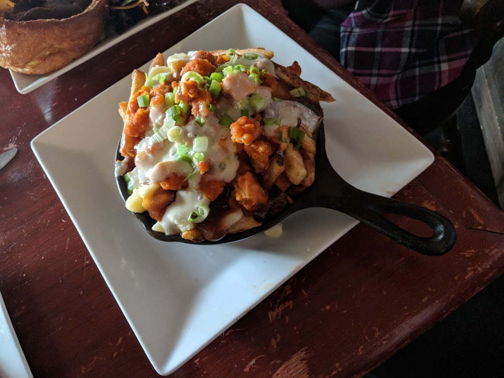Duke & Duchess | 900 Jamieson Pkwy, Cambridge, ON N3C 4N6, Canada | Phone: (519) 654-2224