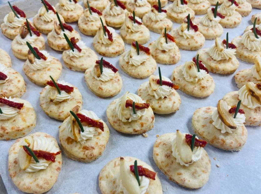 Pelican Events & Catering | 804 Ritson Rd S, Oshawa, ON L1H 5L4, Canada | Phone: (905) 728-5167