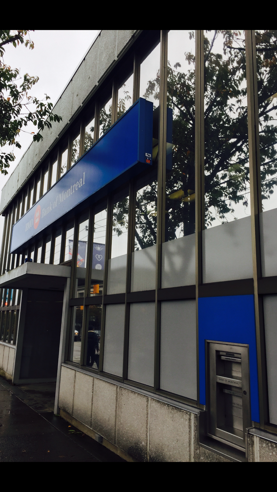 BMO Bank of Montreal | 4502 W 10th Ave, Vancouver, BC V6R 2J1, Canada | Phone: (604) 665-7097