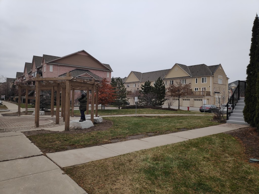 Elite Suites - Modern Mississauga Townhouse | 4975 Southampton Dr, Mississauga, ON L5M 8C9, Canada | Phone: (905) 783-5483