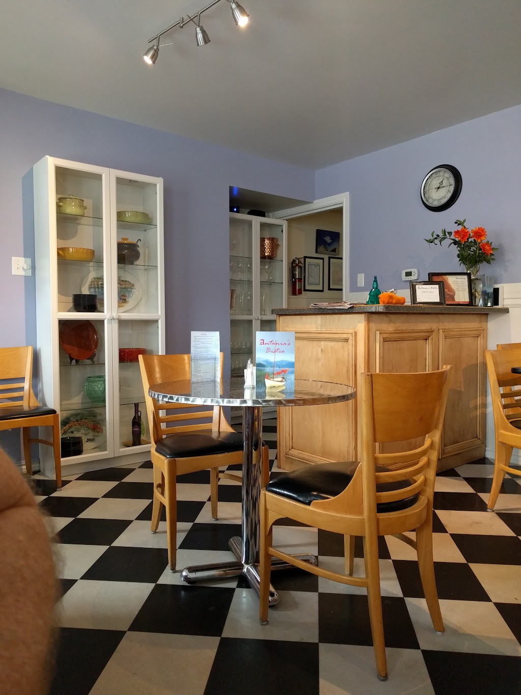 Antonias Bistro | 28 Doxsee Ave S, Campbellford, ON K0L 1L0, Canada | Phone: (705) 632-0505